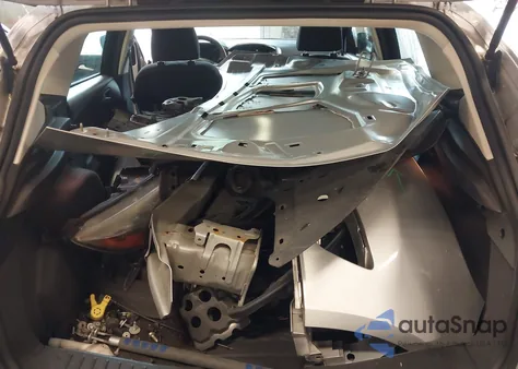 2016 Ford Focus Se z USA, uszkodzony, nr VIN 1FADP3K24GL256492